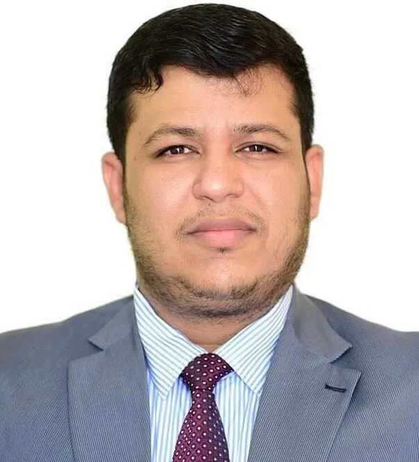 عضو مجلس القيادة د.عبدالله العليمي يعزي بوفاة الشيخ عبدالرحمن حجري