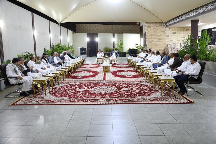 عضو مجلس القيادة د.عبدالله العليمي يلتقي قيادات التكتل الوطني للأحزاب والمكونات السياسية