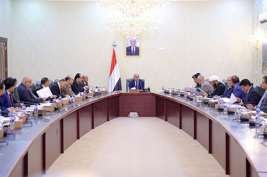مجلس الوزراء يناقش التطورات الراهنة والأوضاع الخدمية ويستعرض تقرير البنك المركزي