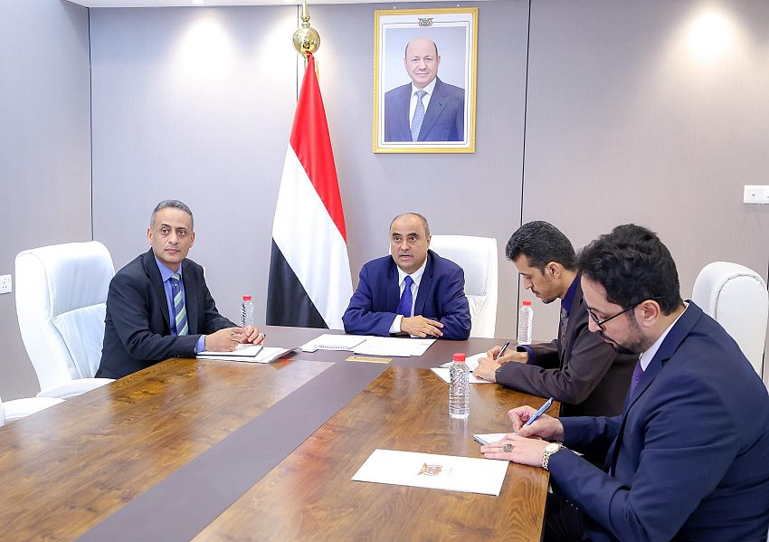 بن بريك يوجه باستكمال الترتيبات للمؤتمر الدولي للأمن الغذائي في اليمن