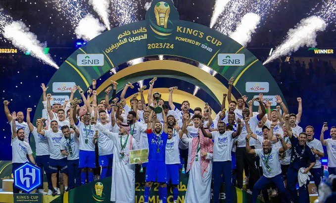 الهلال السعودي يتوج بكأس خادم الحرمين الشريفين للمرة الـ ?? في تاريخه 