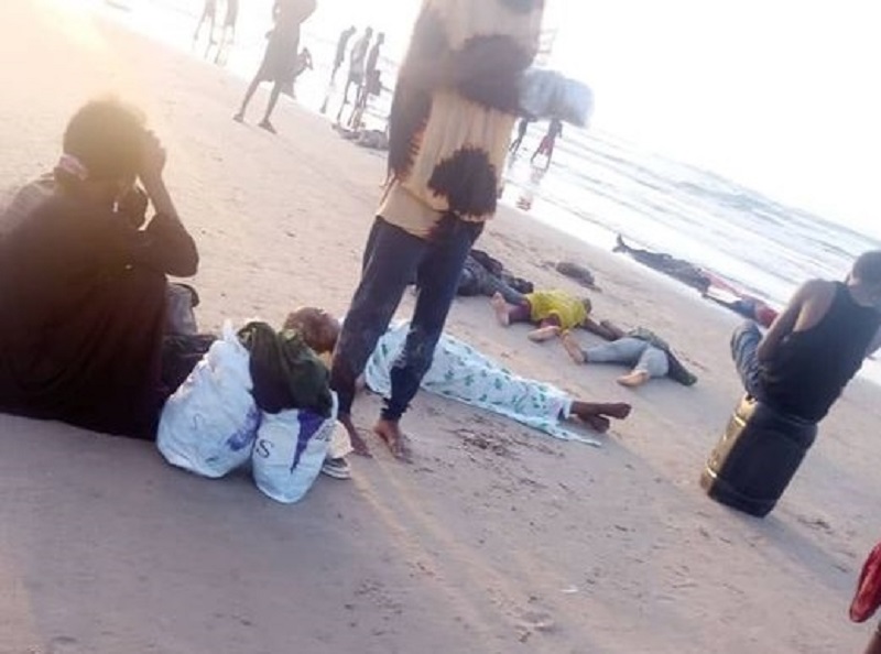 انتشال 65 جثة تحمل الجنسية الأفريقية من سواحل رضوم بشبوة