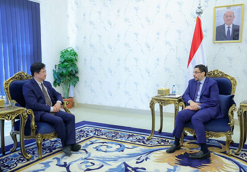رئيس الوزراء يشيد بالعلاقات اليمنية الصينية ويؤكد وجود آفاق واعدة للشراكة